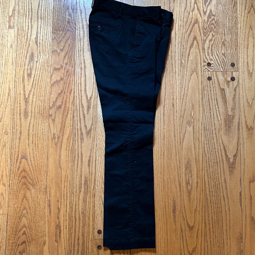 GAP Straight leg chino--Black, 29/32